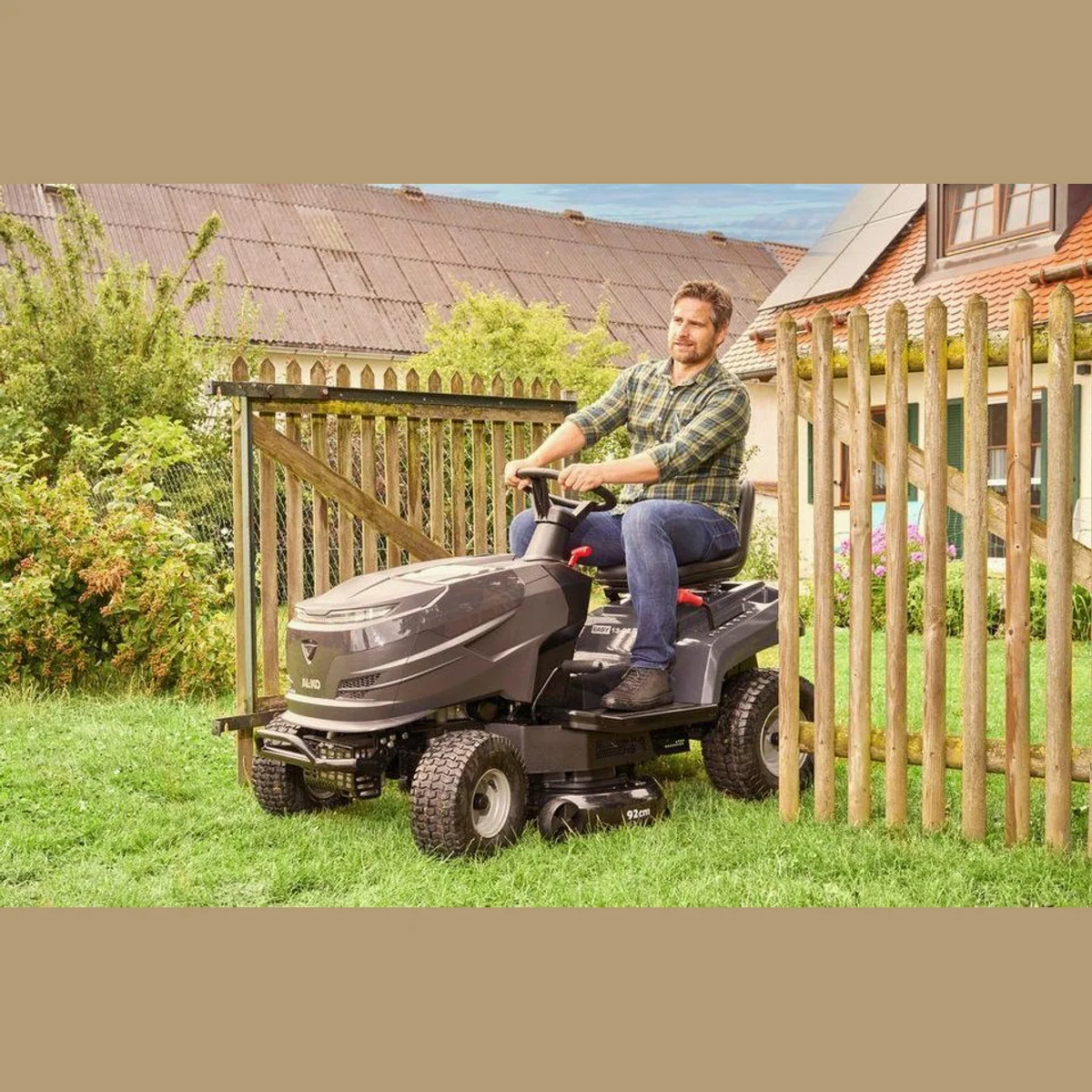 AL-KO Rasentraktor EASY 13-92.6 CS-A, stufenloses Getriebe, 92 cm Schnittbreite, kraftvoller Motor 5
