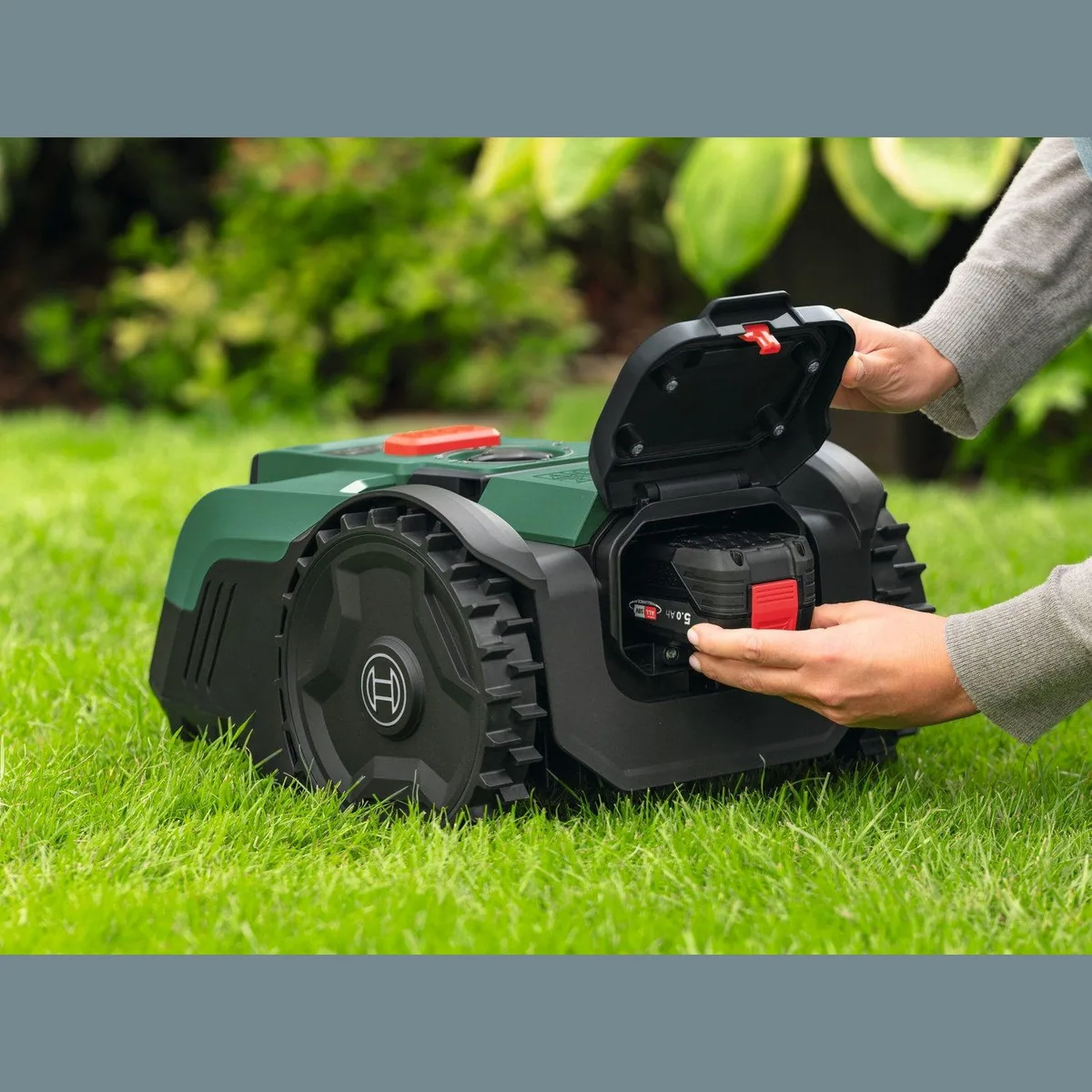Bosch Home & Garden Rasenmähroboter VISIMOW18V-200, für Rasenflächen bis 200 m², inkl. Akku und Ladegerät 4