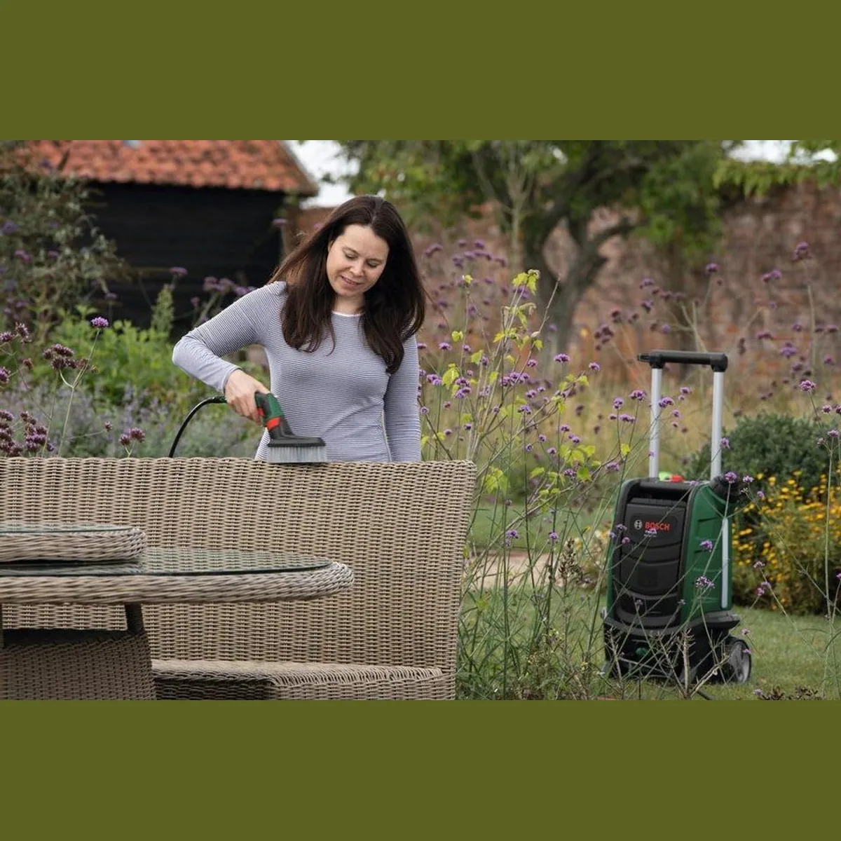 Bosch Home & Garden Fontus 18V Akku-Druckreiniger, 20 bar max. Druck, inkl. Akku und Ladegerät 2