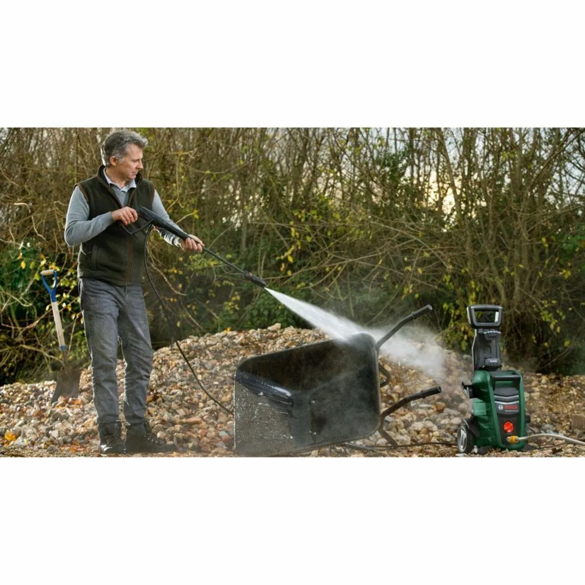 BOSCH UniversalAquatak 135 Hochdruckreiniger, 135 bar Druck, vielseitige 3-in-1-Düse 5