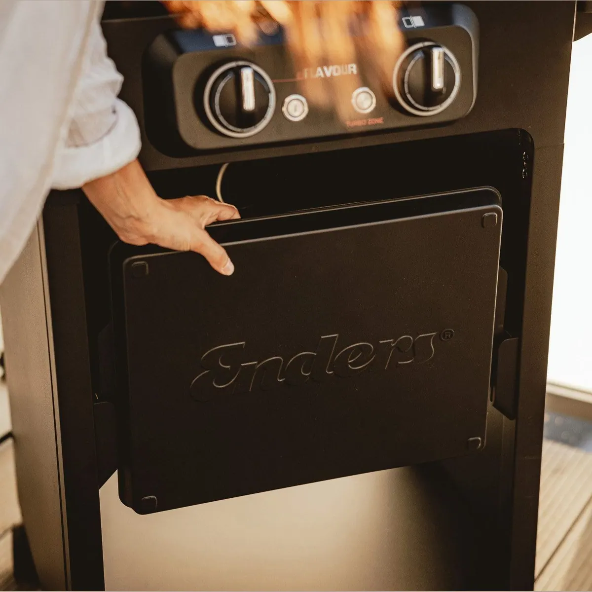 Enders eFlavour 2 Turbo Elektrogrill, 3000 W, Turbo Zone, SWITCH GRID, SIMPLE CLEAN 3