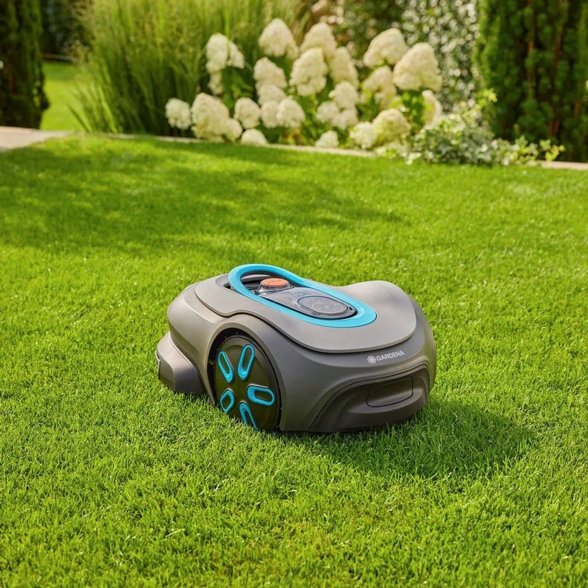 GARDENA Mähroboter smart SILENO max, für Rasenflächen bis 800 m², innovative LONA Intelligence 4