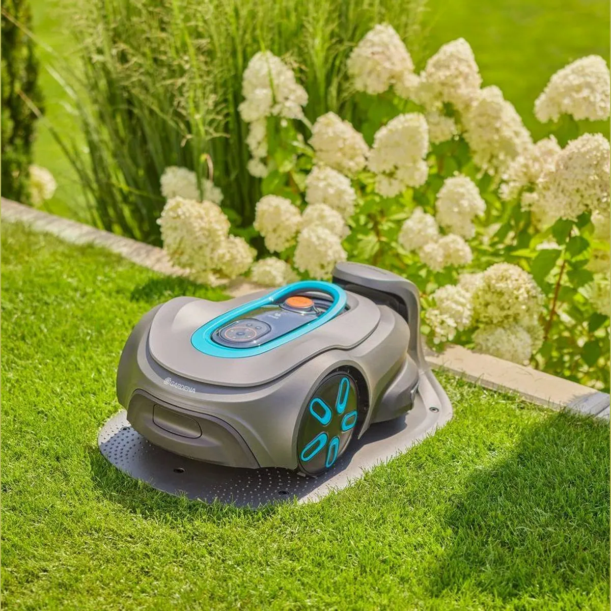 GARDENA Mähroboter smart SILENO max, für Rasenflächen bis 800 m², innovative LONA Intelligence 5