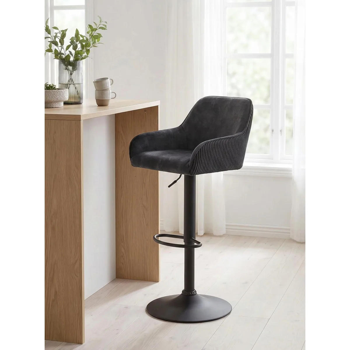 HELA Barhocker DOLLIE (Set, 2 St), 360° drehbar, manuell verstellbar, max. 120 kg 2