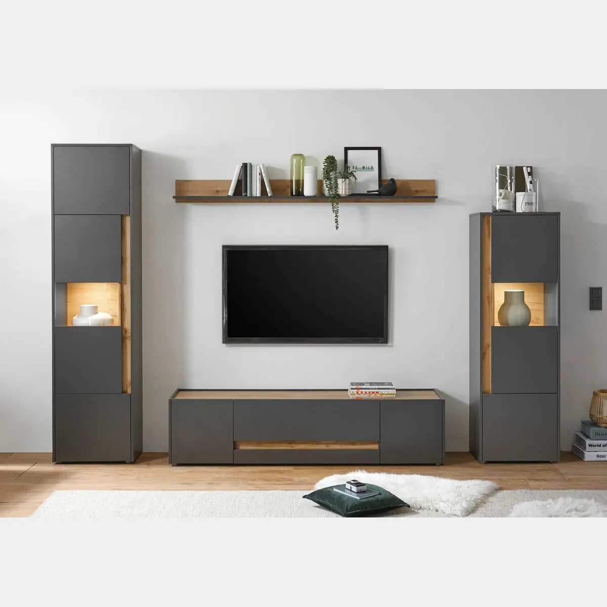 Home affaire Wohnwand City/Giron, stilvolles Komplettset mit Vitrinen und Lowboard