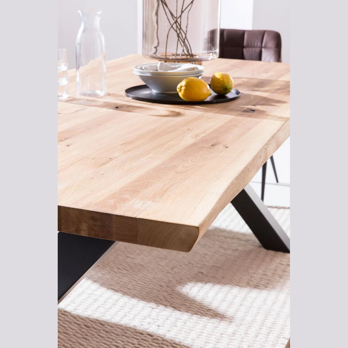 Home affaire Esstisch Tristan, massive Balkeneiche geölt, modernes Design 2