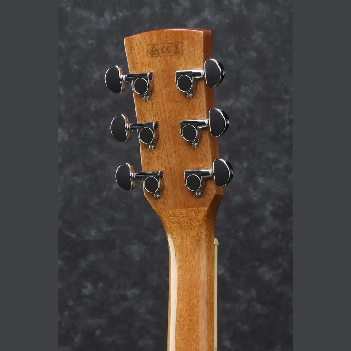 Ibanez PF15ECE-NT Westerngitarre, vielseitig, integrierter Tuner, Cutaway Design 4