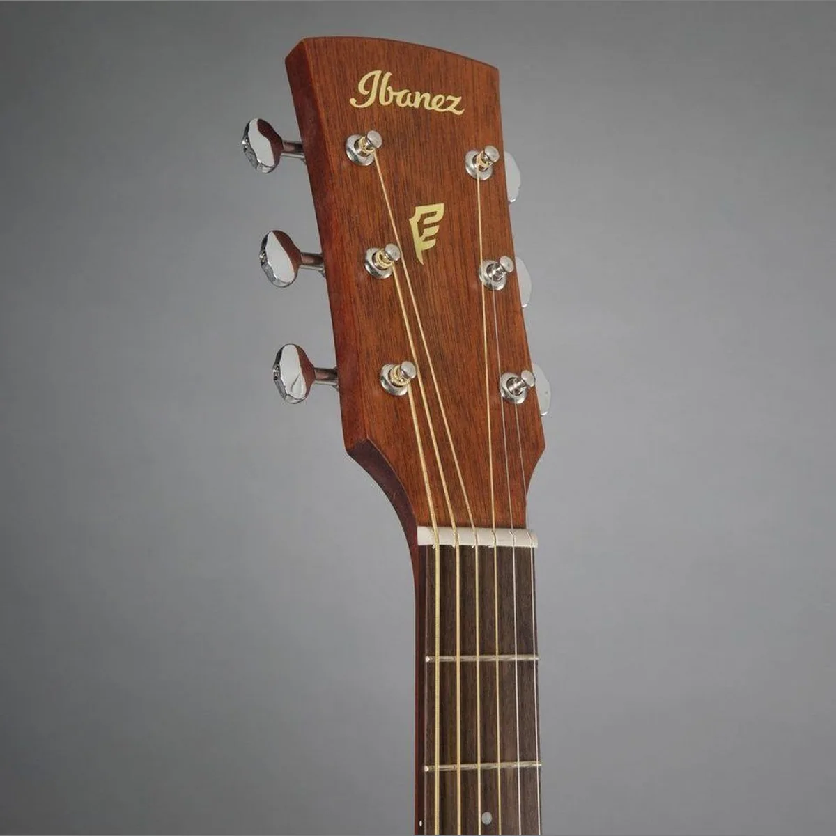 Ibanez PC12MHCE-OPN Westerngitarre, kompakte Bauweise, integriertes Stimmgerät 4