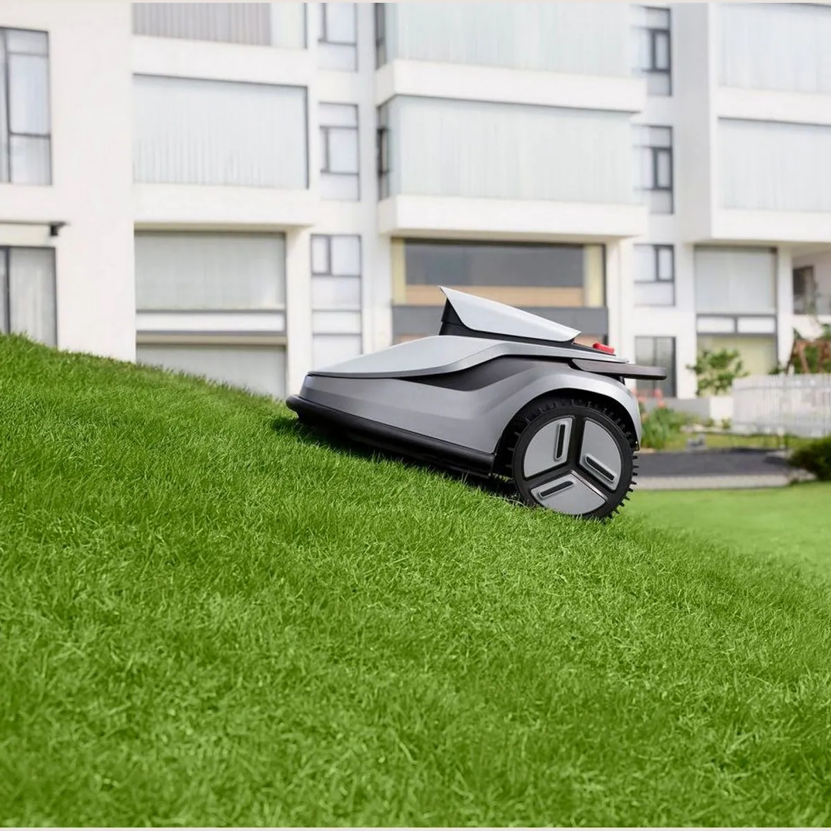 interpick Terramow V1000 Mähroboter, kabellos, KI-gestützt, für Rasenflächen bis 1200 m² 4