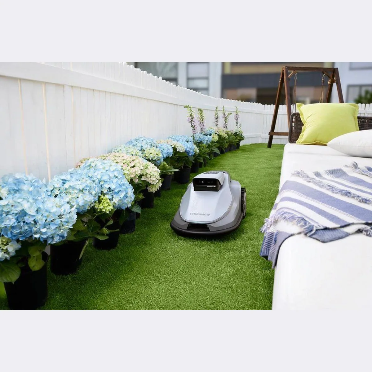 interpick Terramow V1000 Mähroboter, kabellos, KI-gestützt, für Rasenflächen bis 1200 m² 5