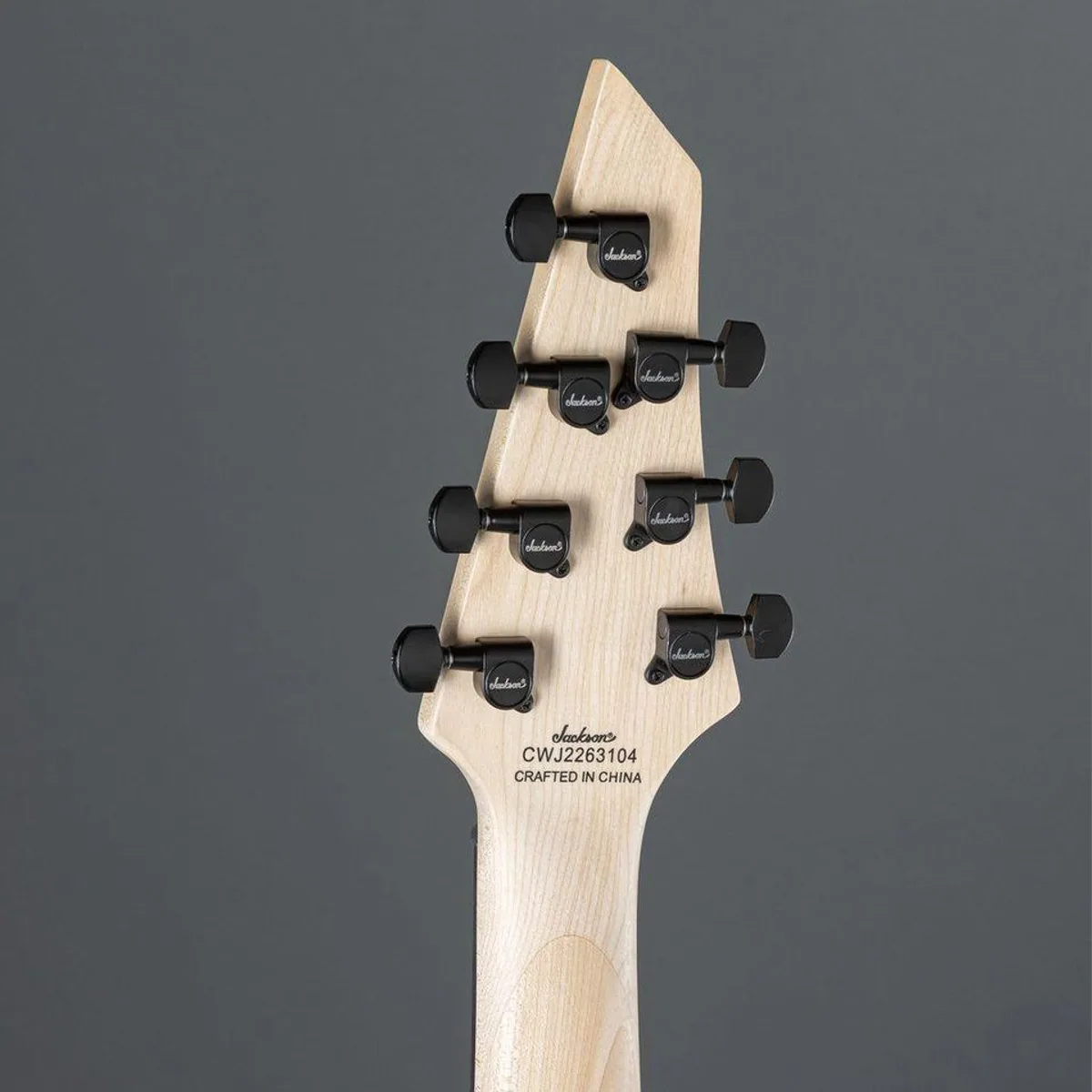 Jackson JS22-7 Dinky DKA HT E-Gitarre, 7-Saiter, Mahagoni-Korpus, Hochleistungs-Humbucker 5