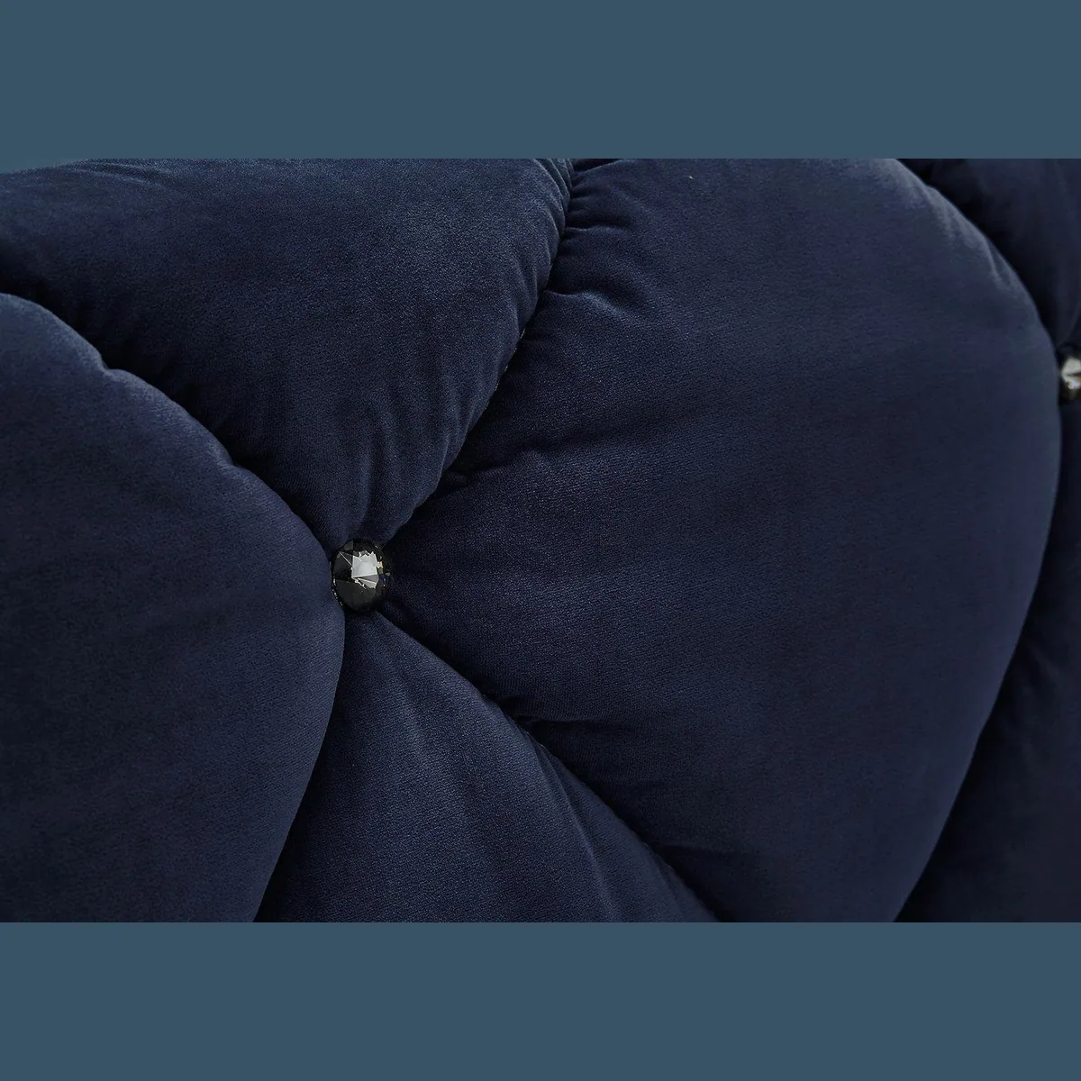 Jockenhöfer Gruppe Boxspringbett Bella, edles Design mit Rauchglassteinen — Komfort und Stil vereint 3