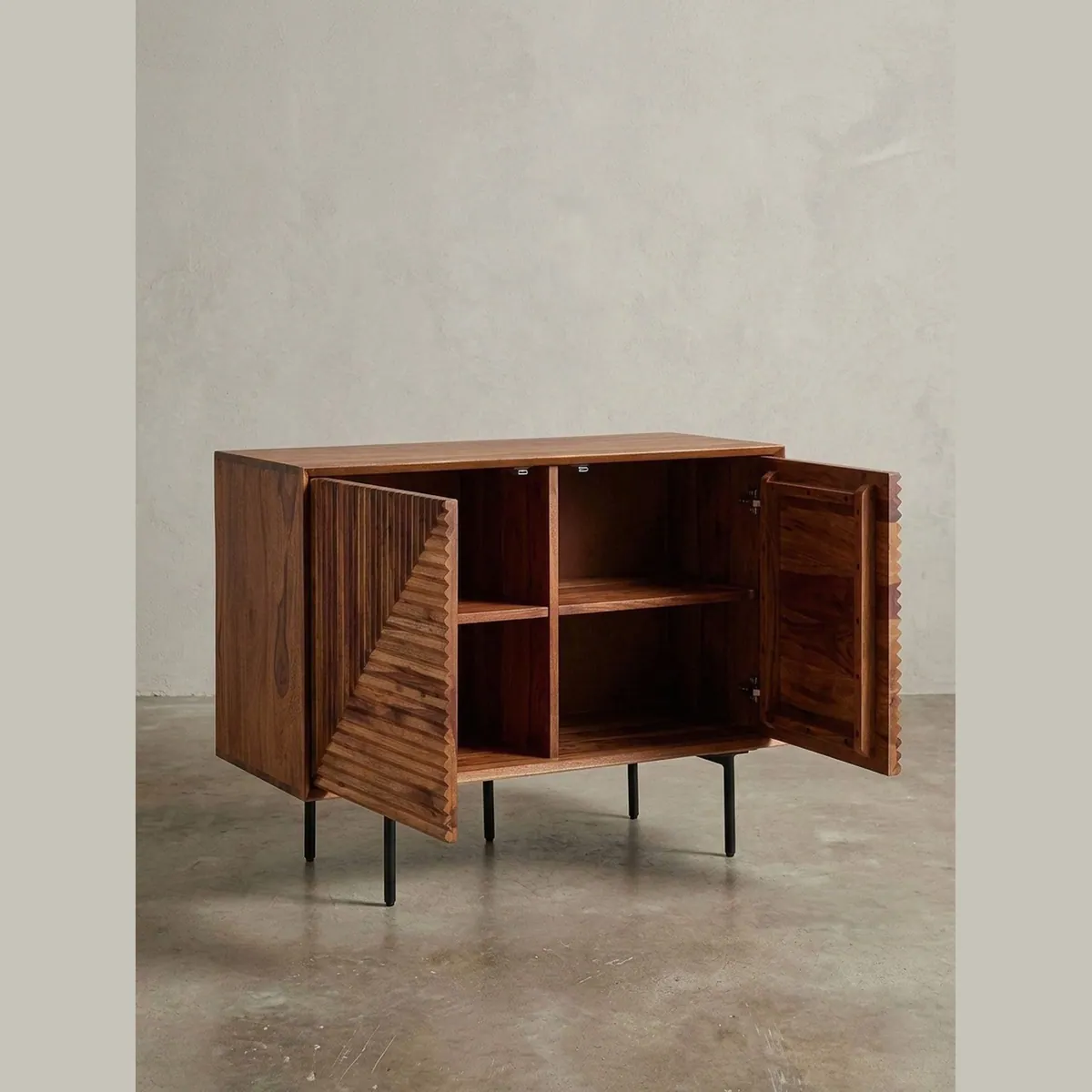 KADIMA DESIGN Sideboard, modernes Design mit 4 Türfächern und robustem Metallgestell 5