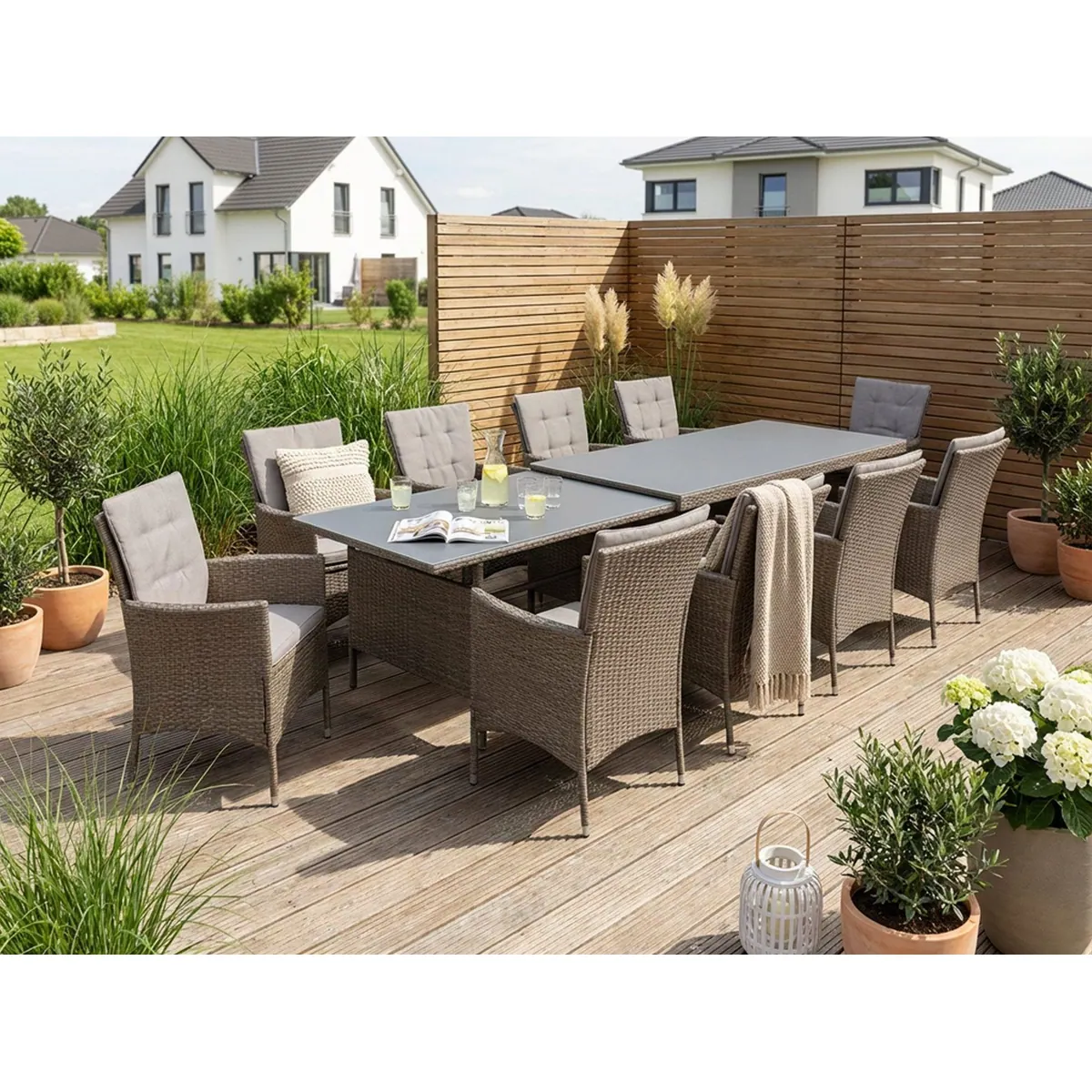 KONIFERA Garten-Essgruppe Mailand, 31-teilig, 10 Sessel & ausziehbarer Tisch