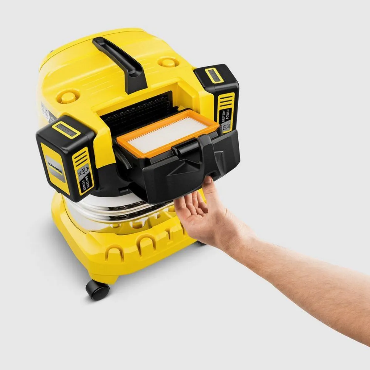 Kärcher WD 4-18 S Dual Battery Set, kraftvoller 36-V-Motor, 20 l Edelstahlbehälter, inkl. Akkus 2