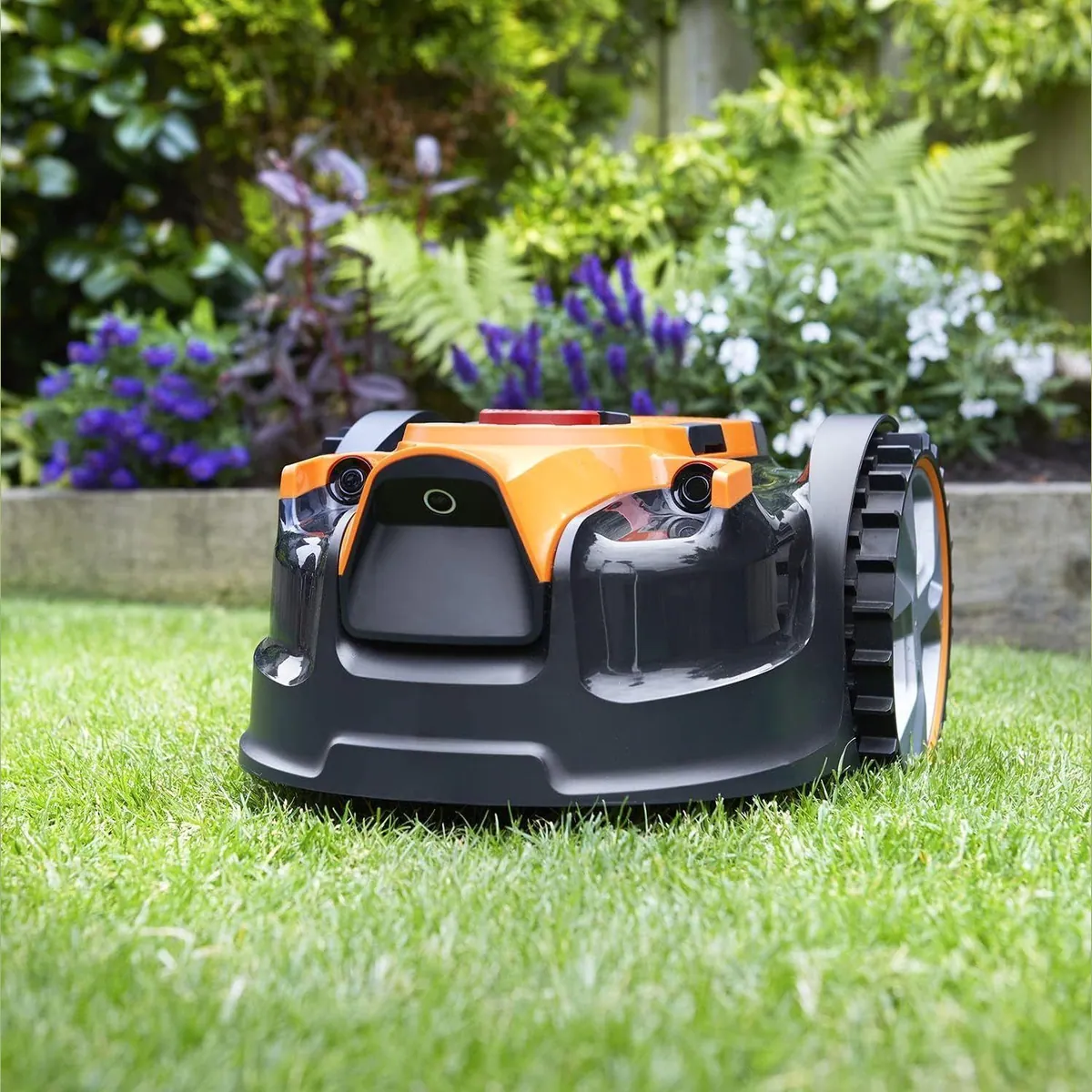 Lawnmaster VBRM16 OcuMow Mähroboter, kabellos, bis 150 m² Rasenfläche, mit Hindernisvermeidung 3