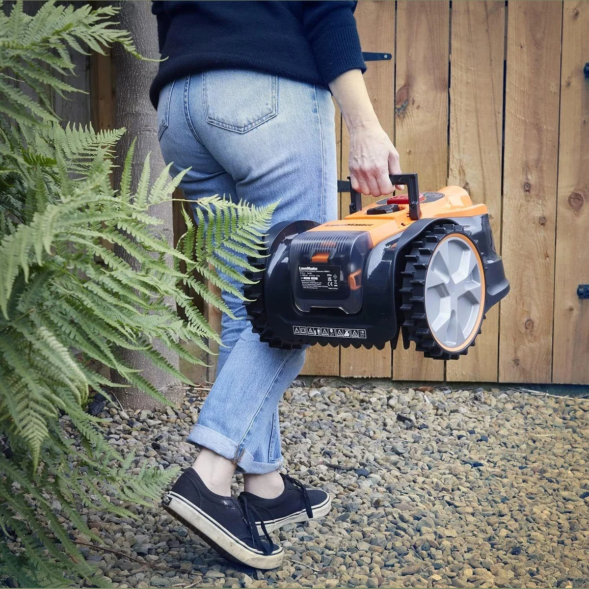 Lawnmaster VBRM16 OcuMow Mähroboter, kabellos, bis 150 m² Rasenfläche, mit Hindernisvermeidung 4