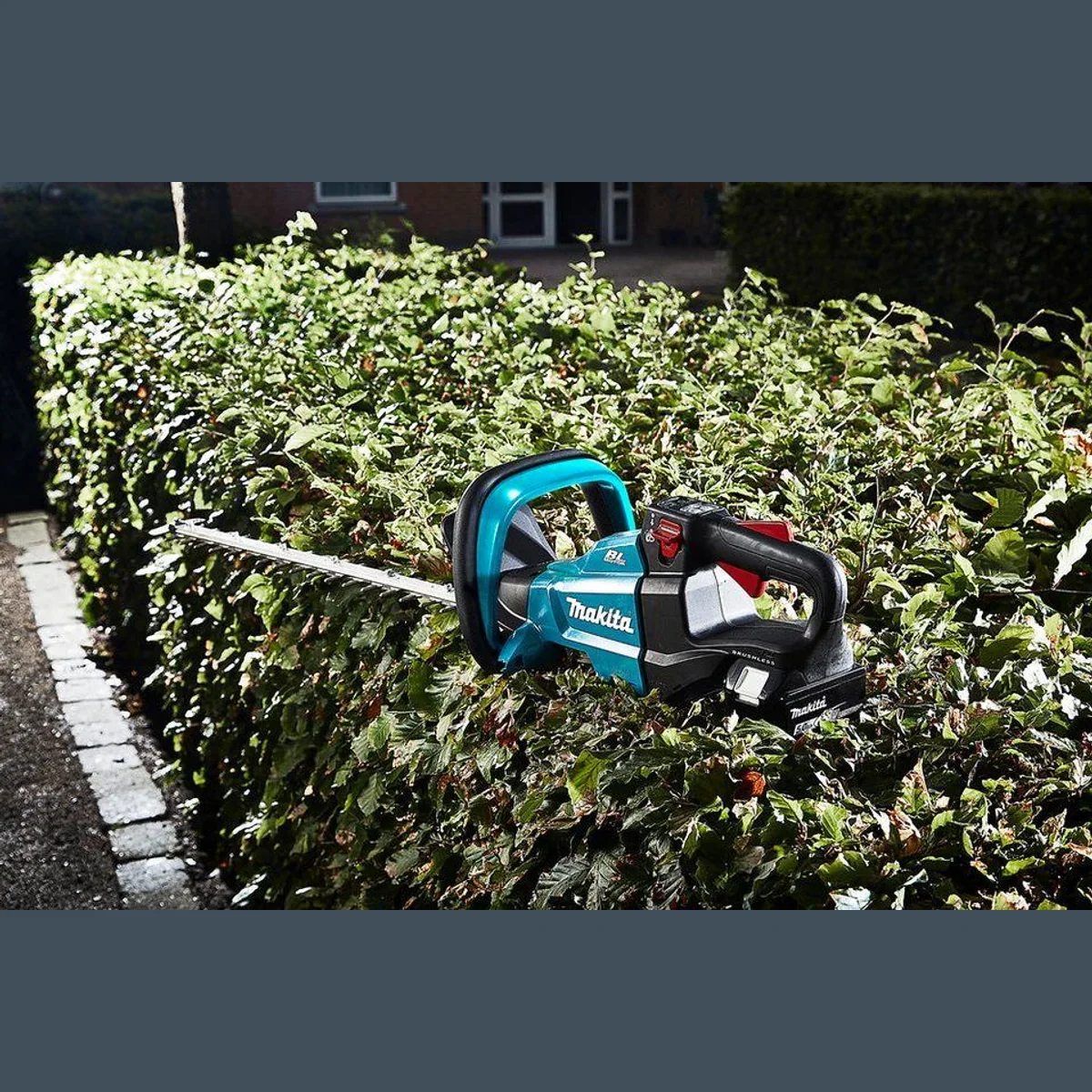Makita DUH502Z Akku-Heckenschere, 50 cm Schnittlänge, 5-fach verstellbarer Griff 2