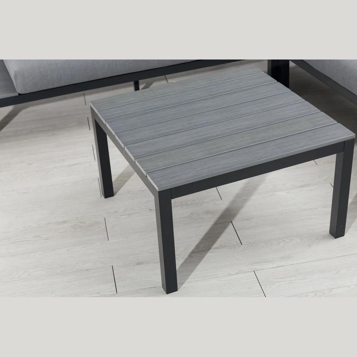 MANDALIKA Garden Loungeset Miro, wetterfestes Aluminium, komfortable Kissen, elegante Holzoptik 5