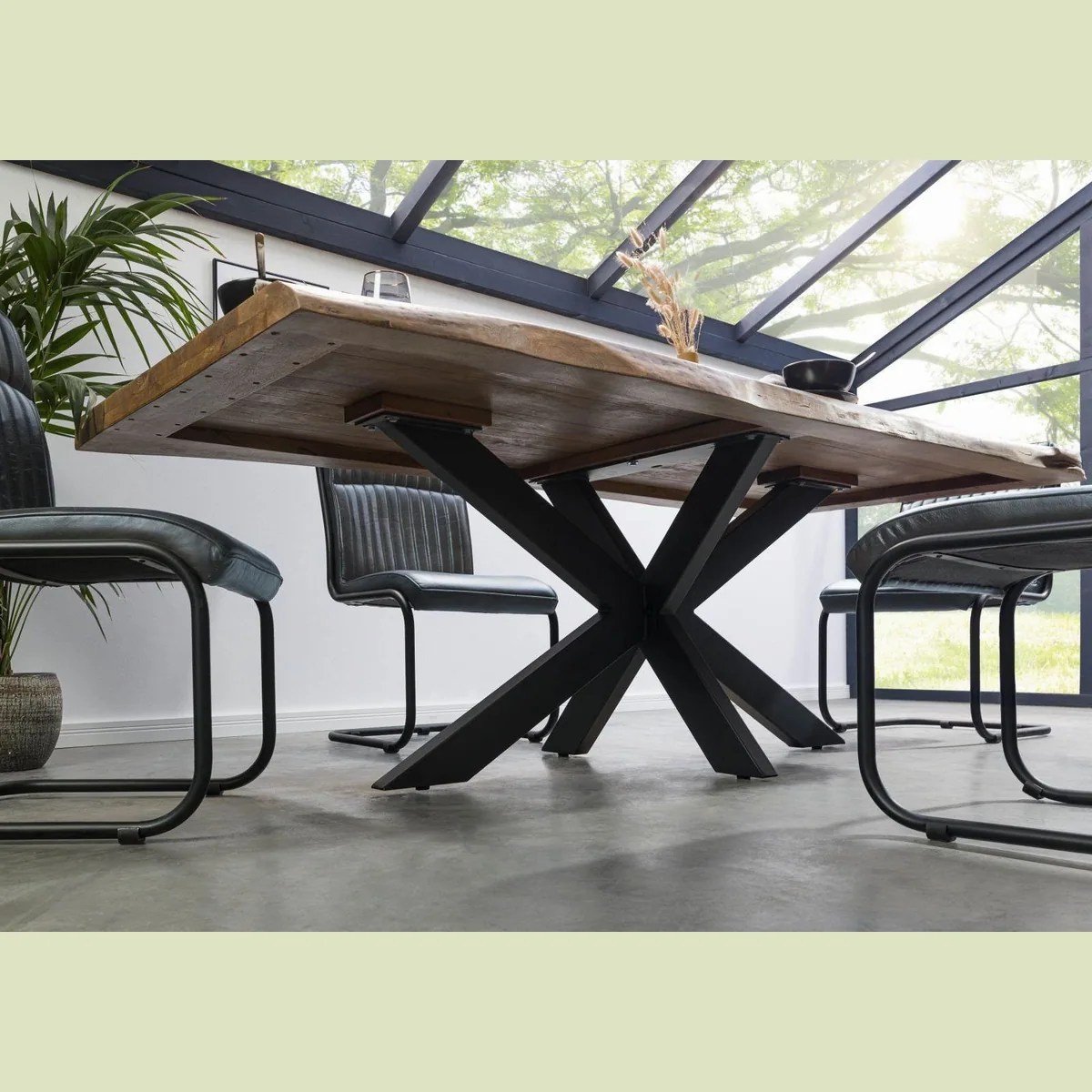 Massivmoebel24 Baumkantentisch FREEFORM, Echte Baumkante, Industrial Style, Hochwertiges Mangoholz 4