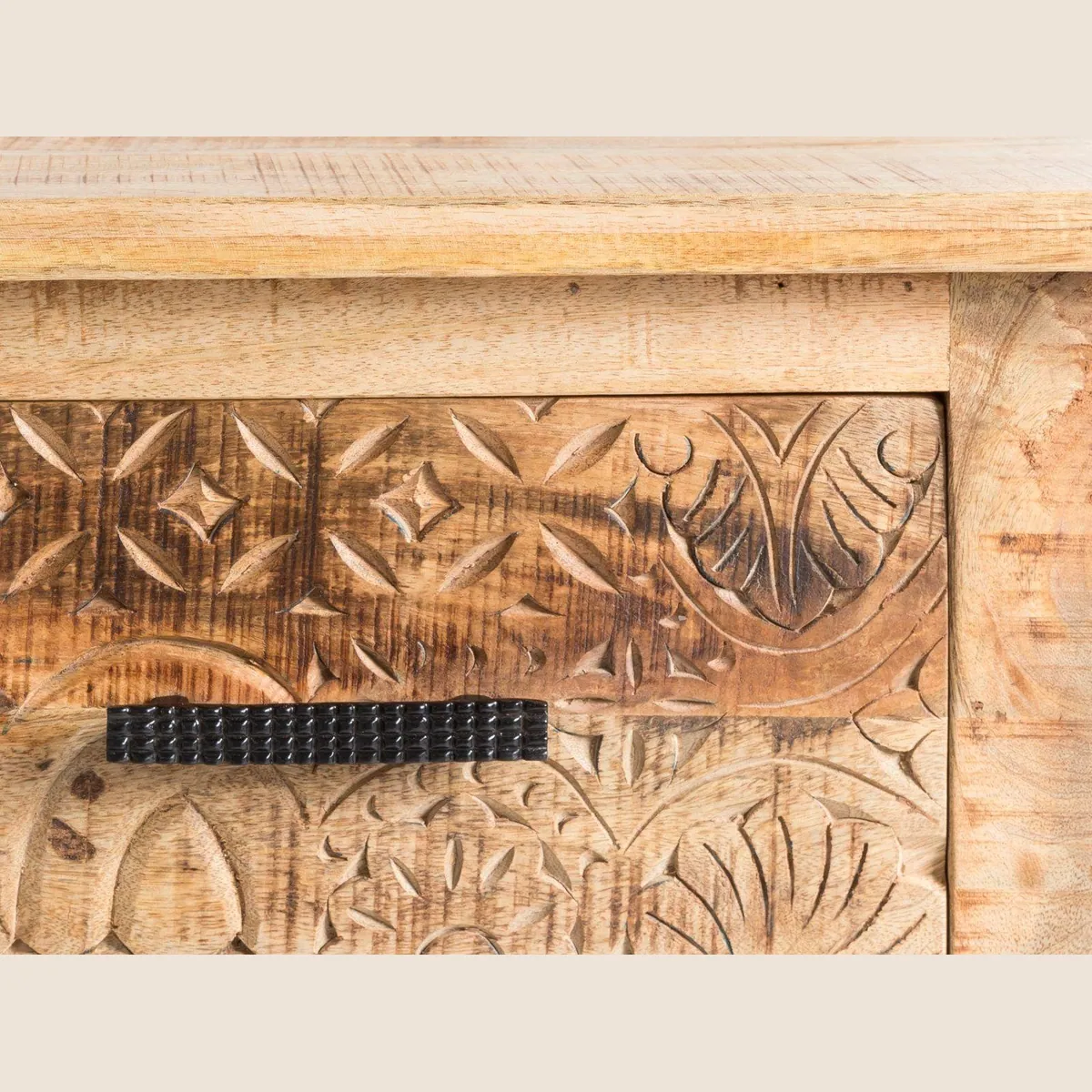 massivum Sideboard Mumbai, Anrichte aus hellem Massivholz, vielseitig und rustikal 4