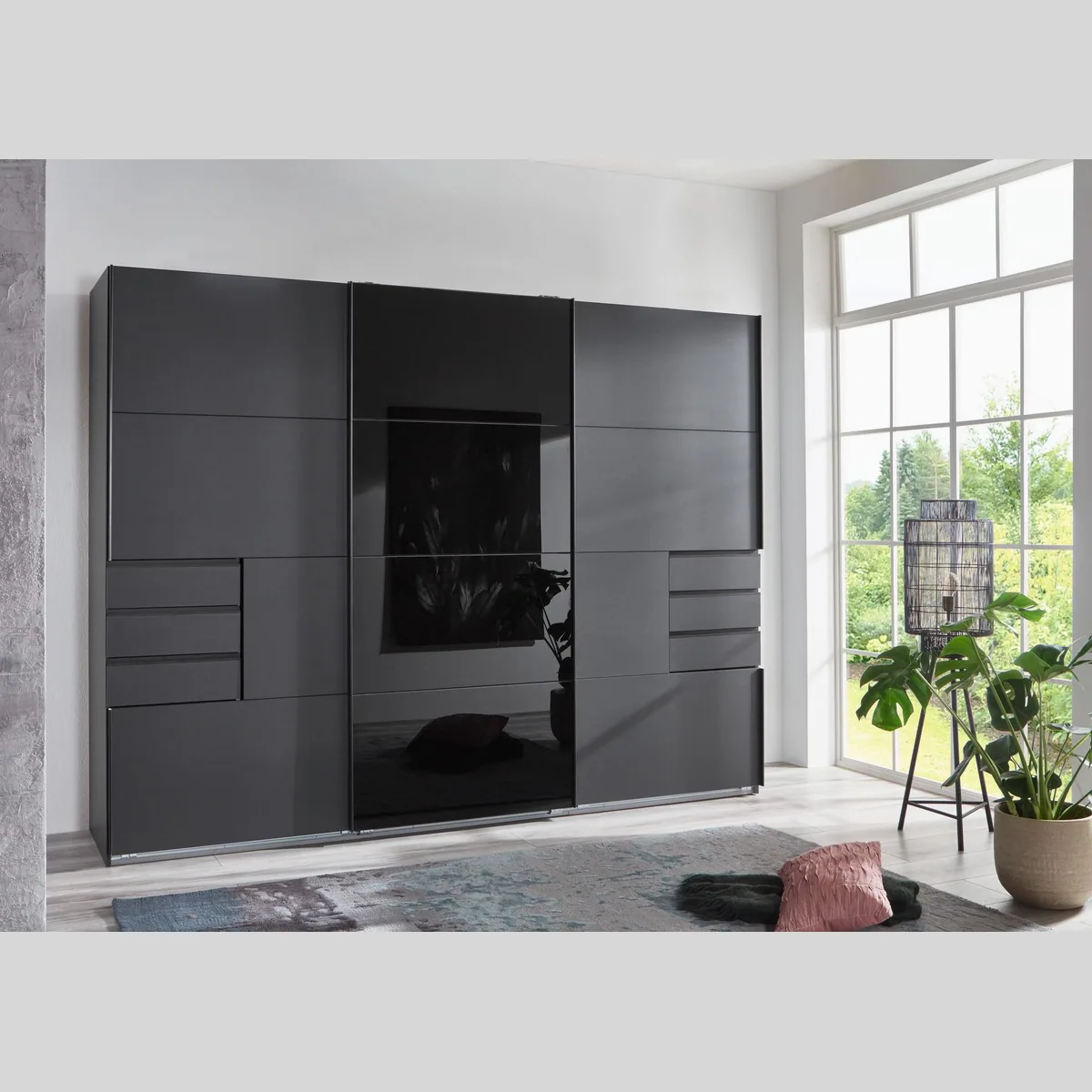 Kleiderschrank Saigon in Grafit, moderne Schwebetüren, elegante Glasfront 2