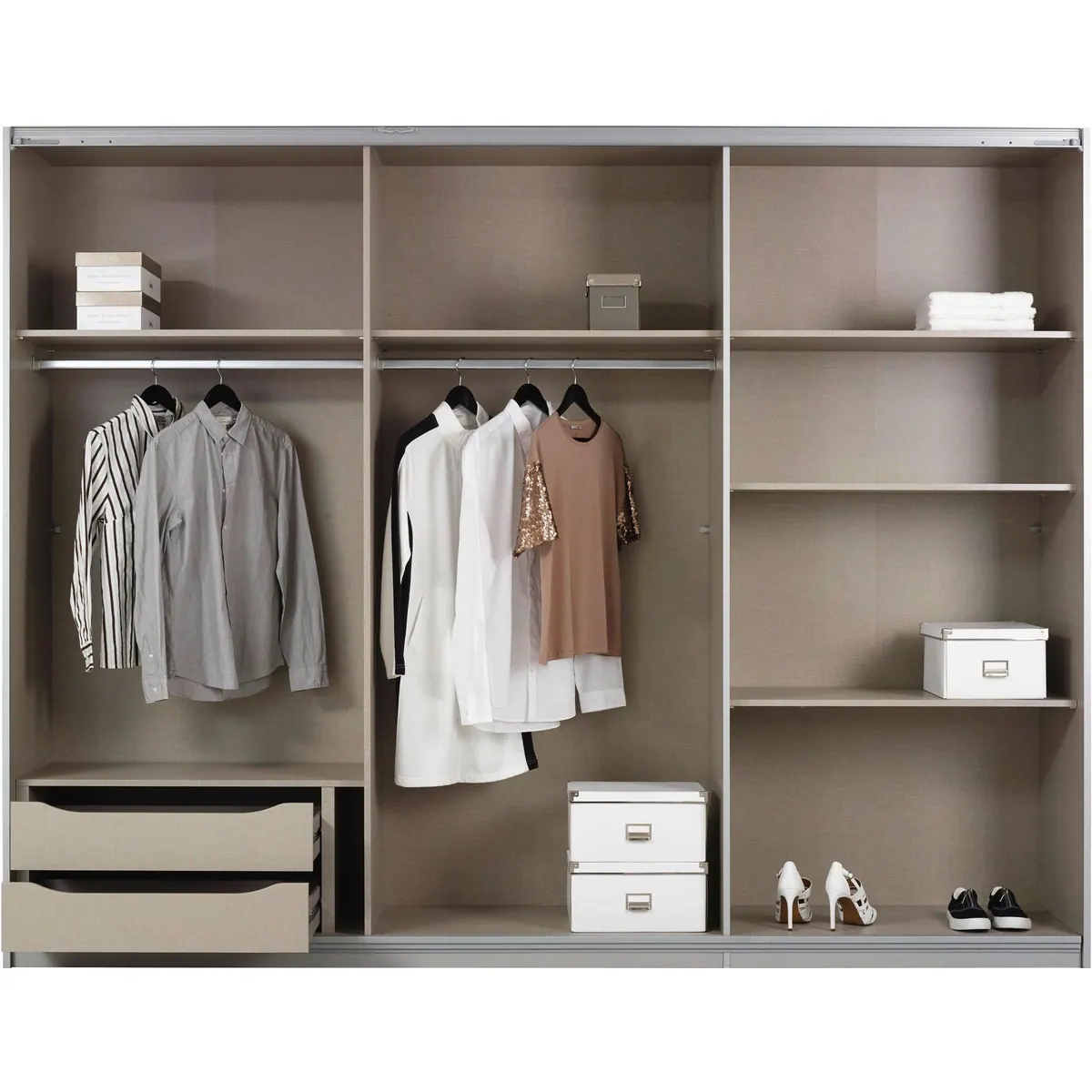 rauch Schwebetürenschrank Kulmbach, Hochglanz Weiß, inklusive Schubkästen — moderne Garderobe für Ihr Zuhause 3