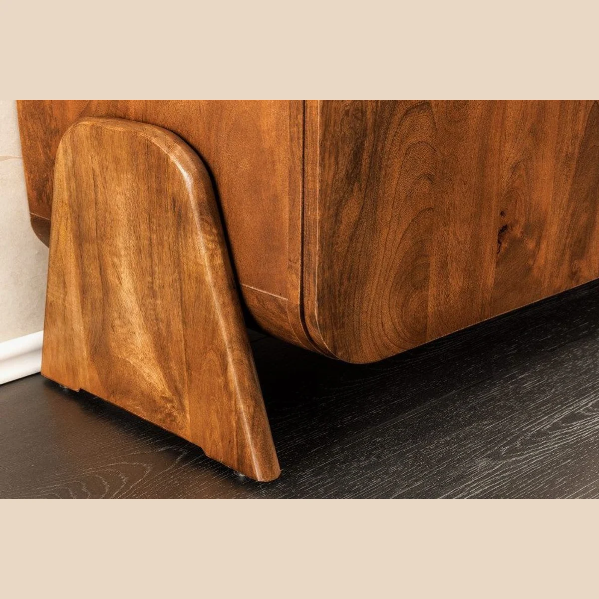 riess-ambiente TV-Board BRASIL 160 cm, Massivholz, elegantes Design, praktische Fächer 5