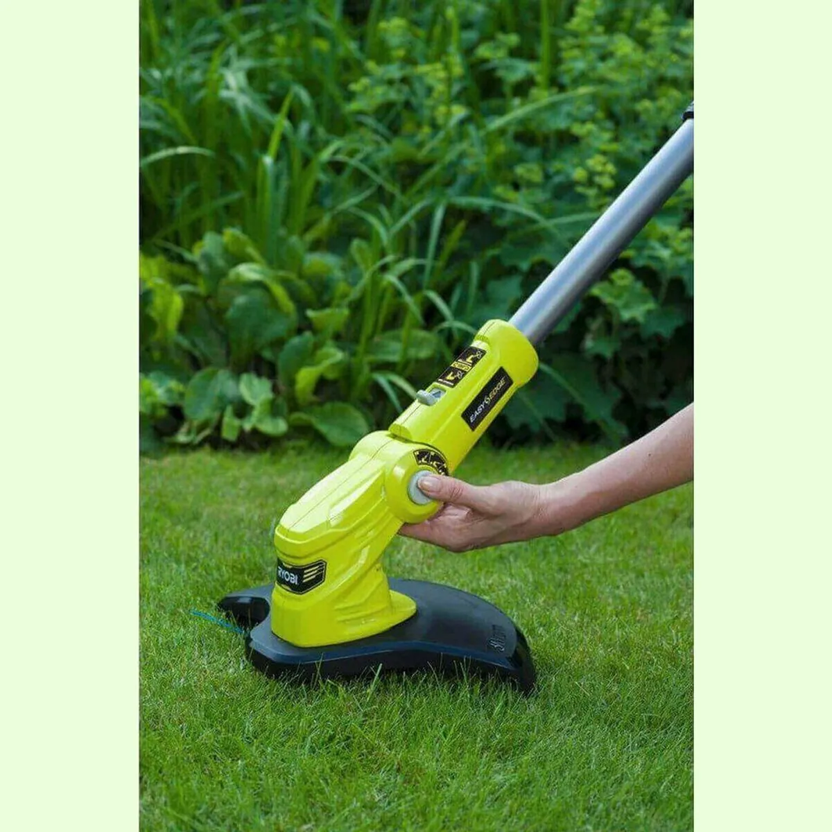RYOBI Garten Combo-Set ONE+, Rasentrimmer & Rasenmäher mit Akkus — vielseitig, kabellos, leistungsstark 3