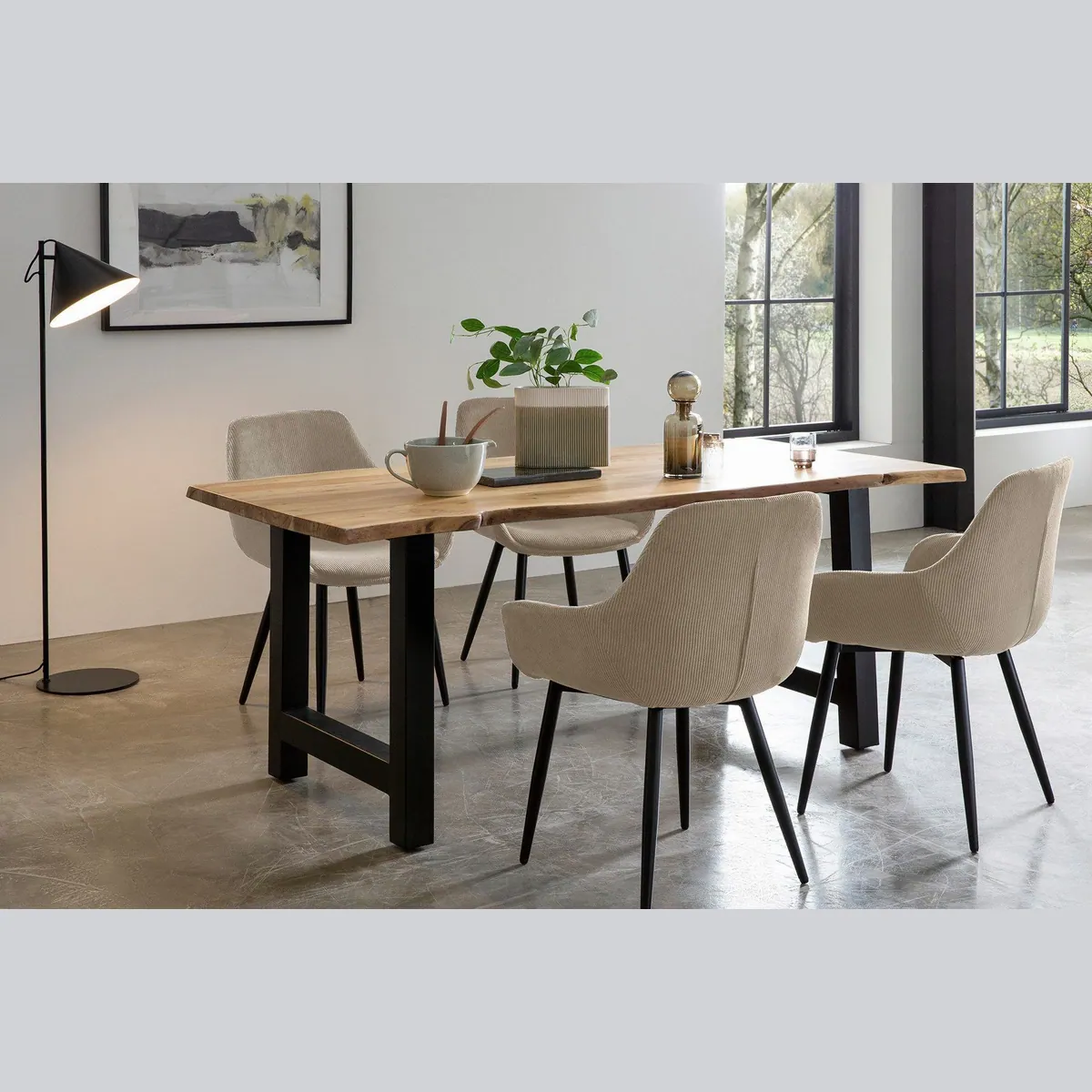 SalesFever Essgruppe, stilvolles 5-teiliges Set, aus massivem Akazienholz