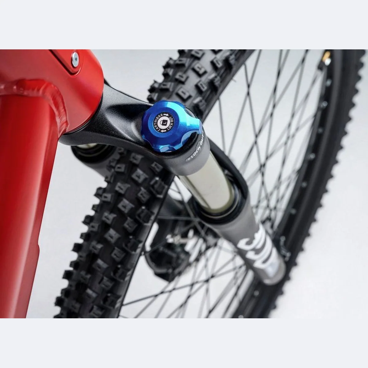 S’COOL e-troX race 24-9S, 9-Gang Shimano, Heckmotor, 252 Wh Leistung 4