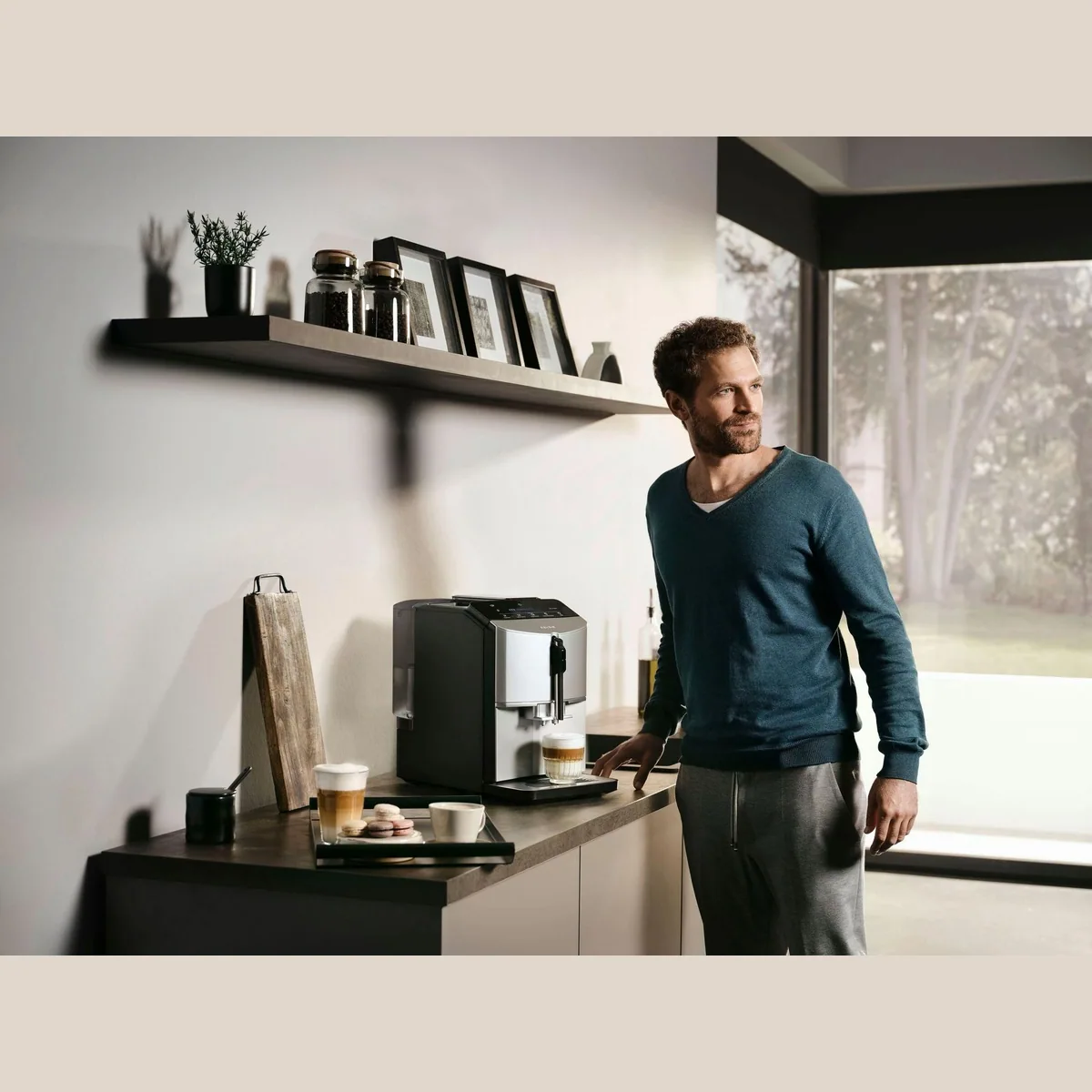 SIEMENS EQ.300 TF303E07 Kaffeevollautomat, OneTouch-Funktion & Keramikmahlwerk 5