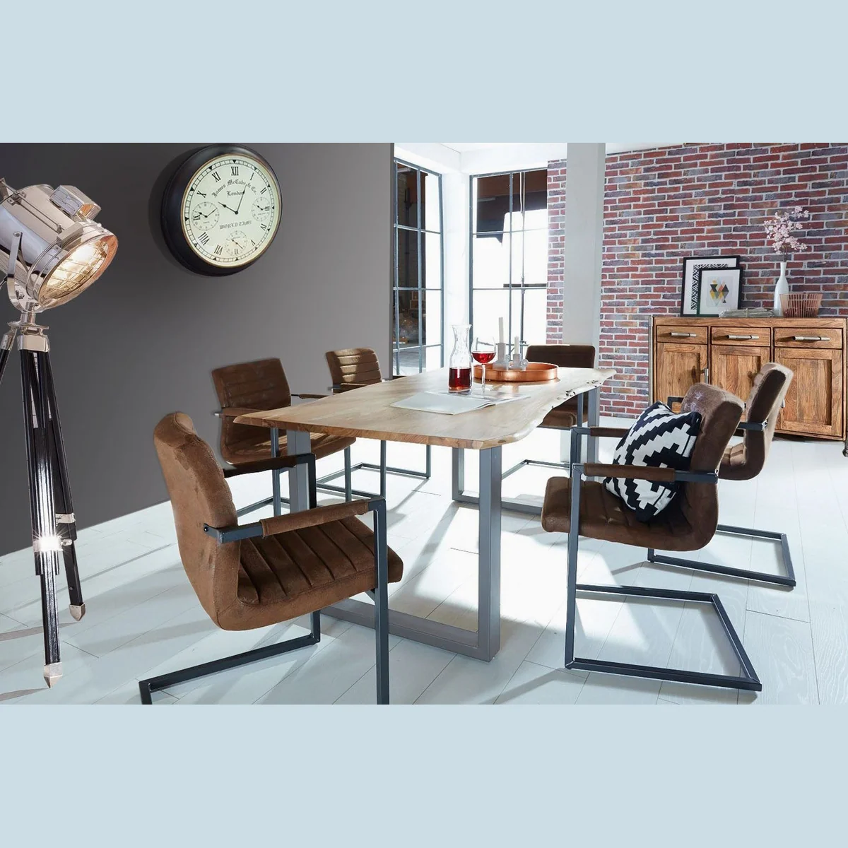 SIT Esstisch Sydney Wildeiche, rustikale Baumkante & elegantes Kufengestell 2