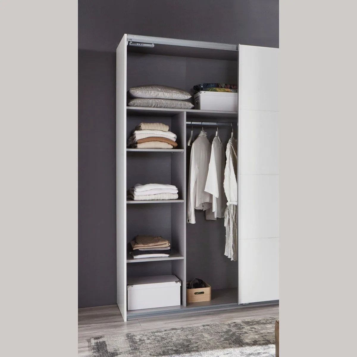 Wimex Schwebetürenschrank Bern, moderne Optik, durchdachte Inneneinteilung, inklusive Wäscheeinteilung 5