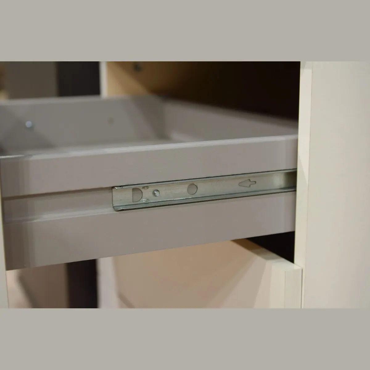 Wimex Schwebetürenschrank Saigon, moderne Glaselemente, 3 Türen, 270 cm breit 4