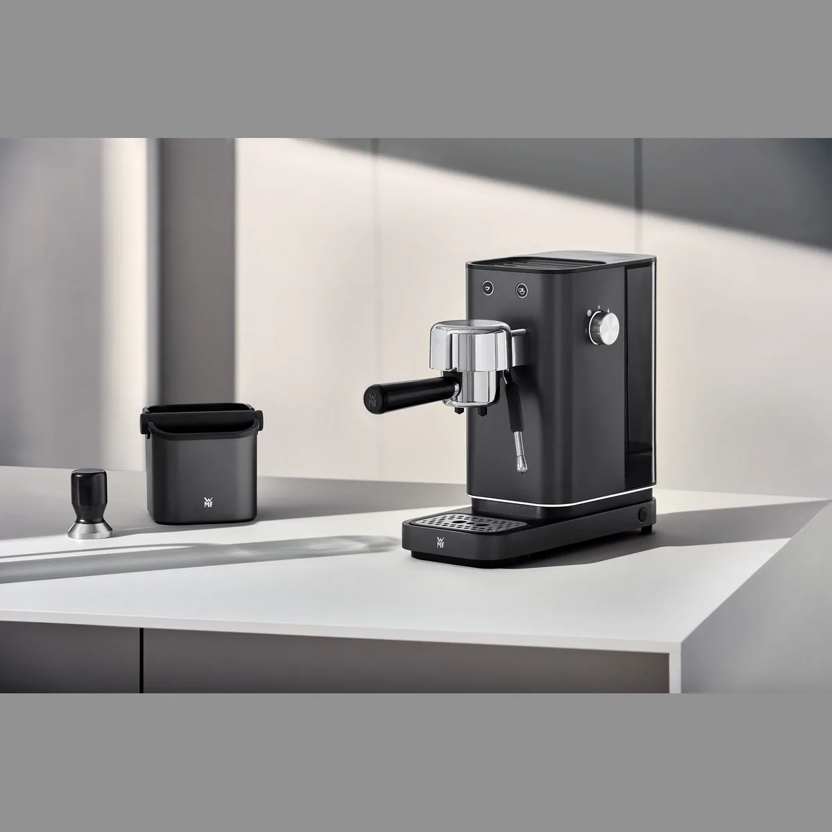 WMF Lumero Espressomaschine Stone Grey, kompakt, 15 bar, LED-Beleuchtung 2
