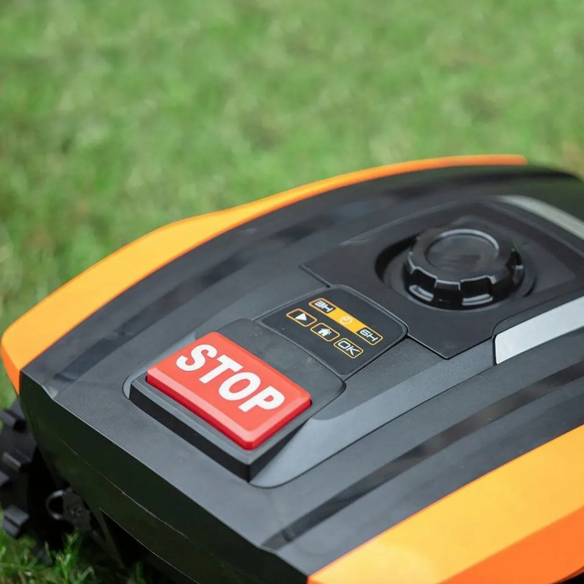 Yardforce MowBest 805 Rasenmähroboter, präzise Schnitthöhenverstellung, Edge-Modus 4