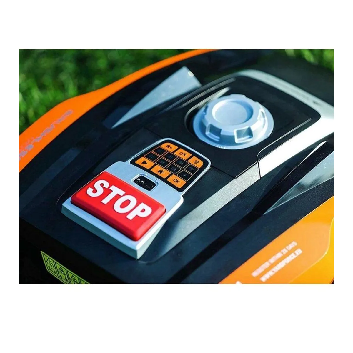 Yardforce Compact 300RBS Mähroboter, App-Steuerung, iRadar-Sensoren 5